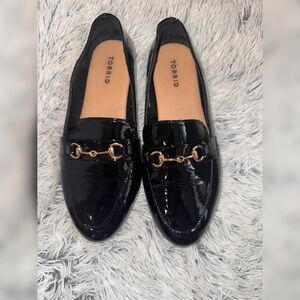 Torrid Black Loafers with Gold Accent Size 11.5